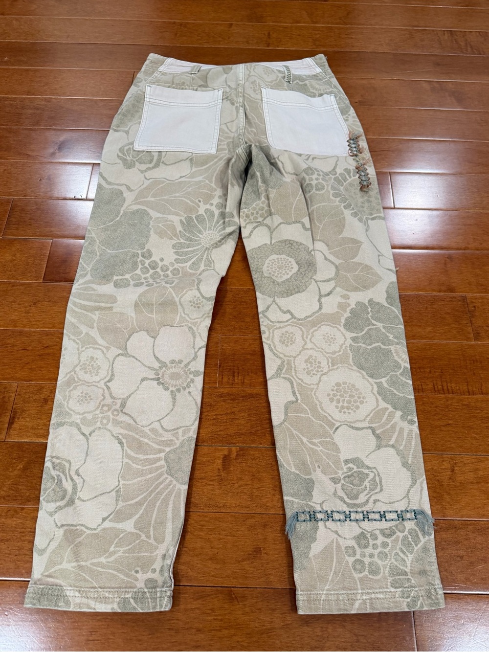 Pilcro Cotton Blend Embroidered The Camp Wanderer Patchwork Pants Sz. 27 - Picture 6 of 7